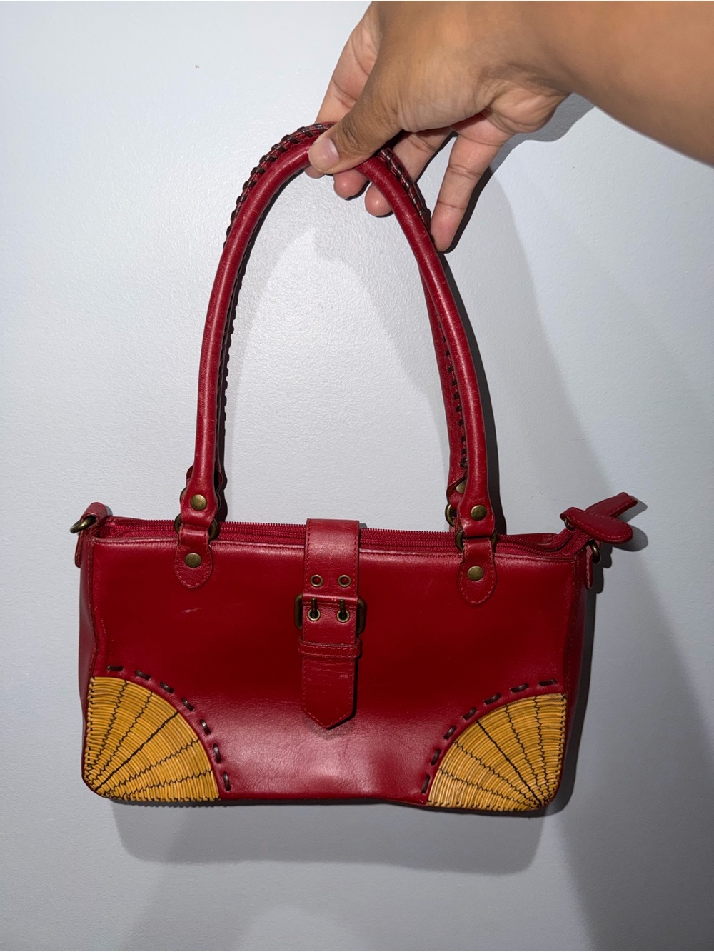 Nicole Miller Red Y2K Leather Shoulder Bag Woven Straw Corner Buckle M‎